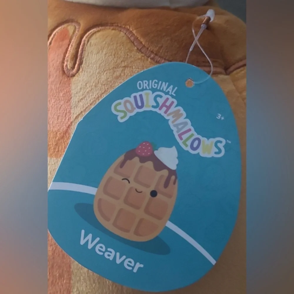 NWT 12” Weaver the Waffle 🧇 with Strawberries 🍓 & Whip Cream Squishmallow